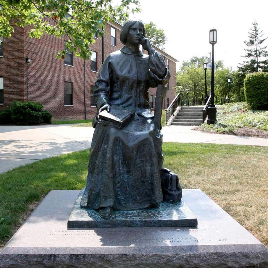 Elizabeth Blackwell's monument, Geneva, New York - 02.jpg